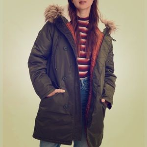 American Eagle Outfitters Olive Parka